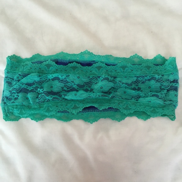 UO strapless lace bralette - Picture 3 of 4